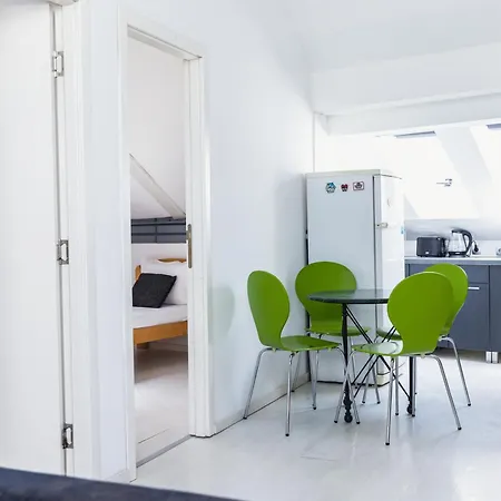 Sat Modern 2-Bedroom Loft In City Center Belgrad Exteriör bild