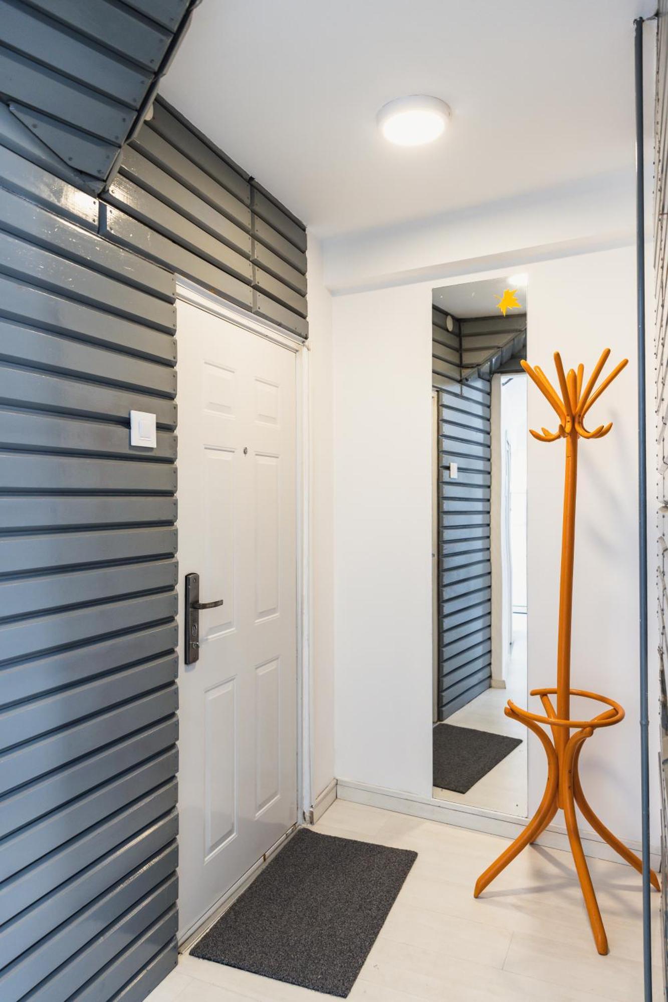 Sat Modern 2-bedroom Loft In Center