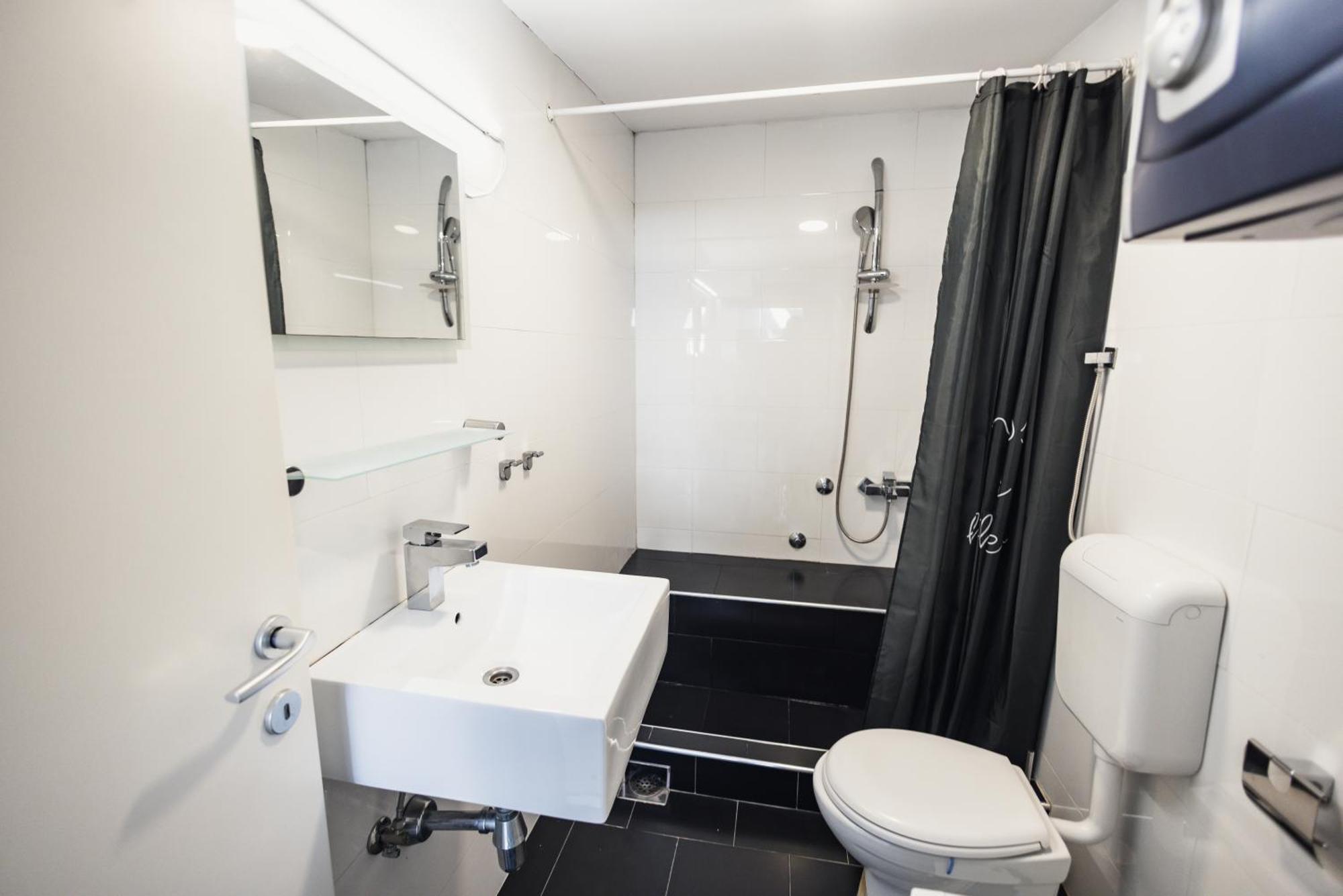 Sat Modern 2-bedroom Loft In Center Belgrad