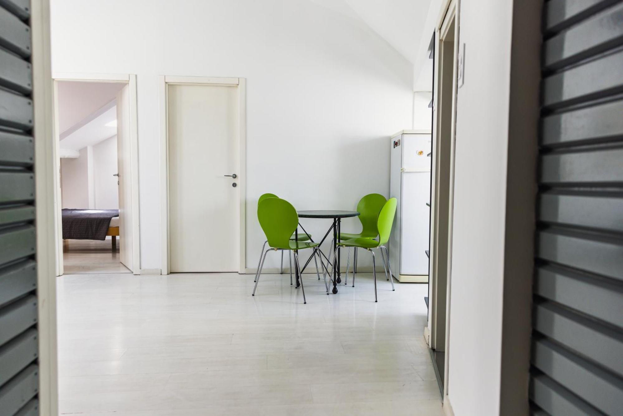 Lägenhet Sat Modern 2-bedroom Loft In Center *