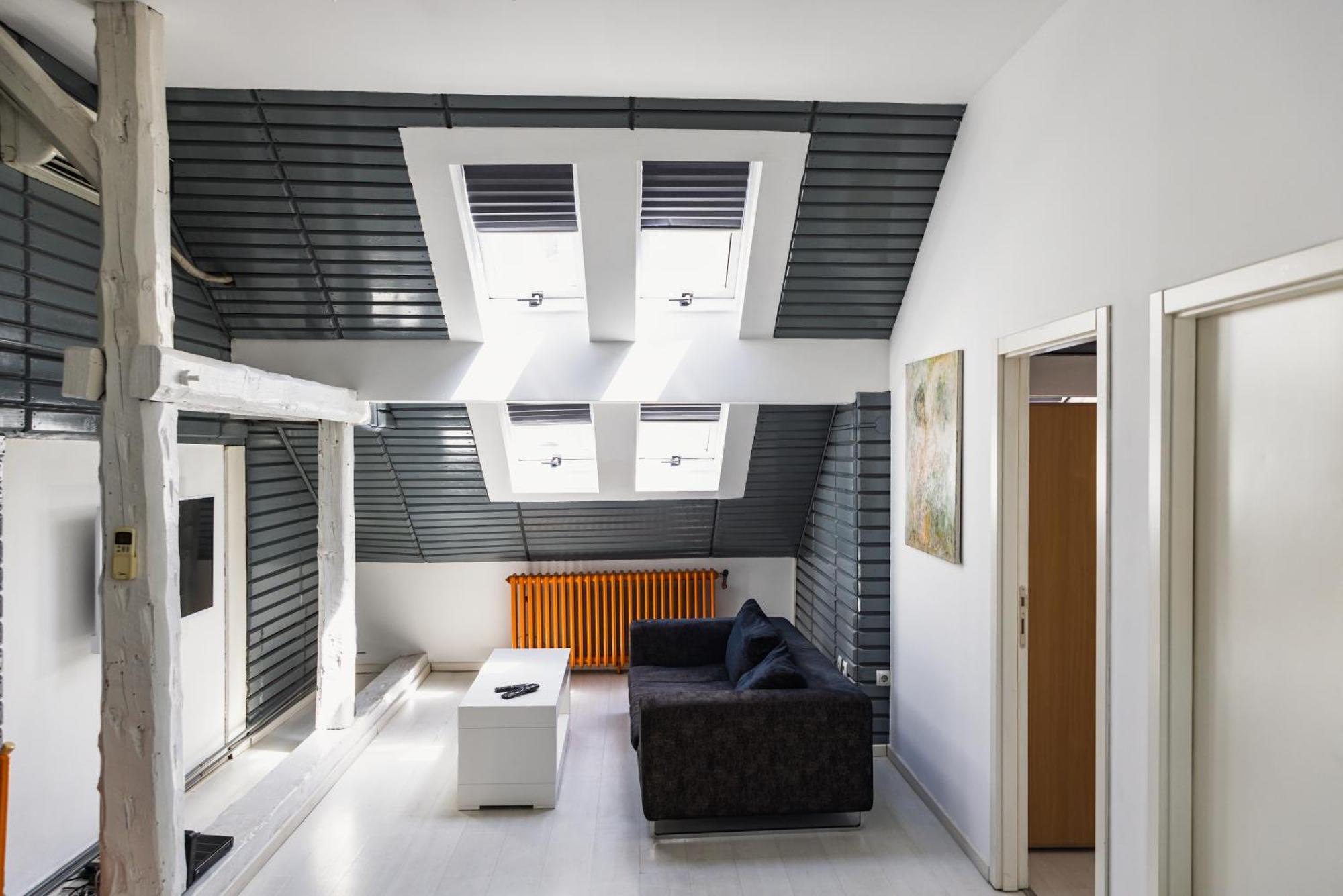 Lägenhet Sat Modern 2-bedroom Loft In Center *