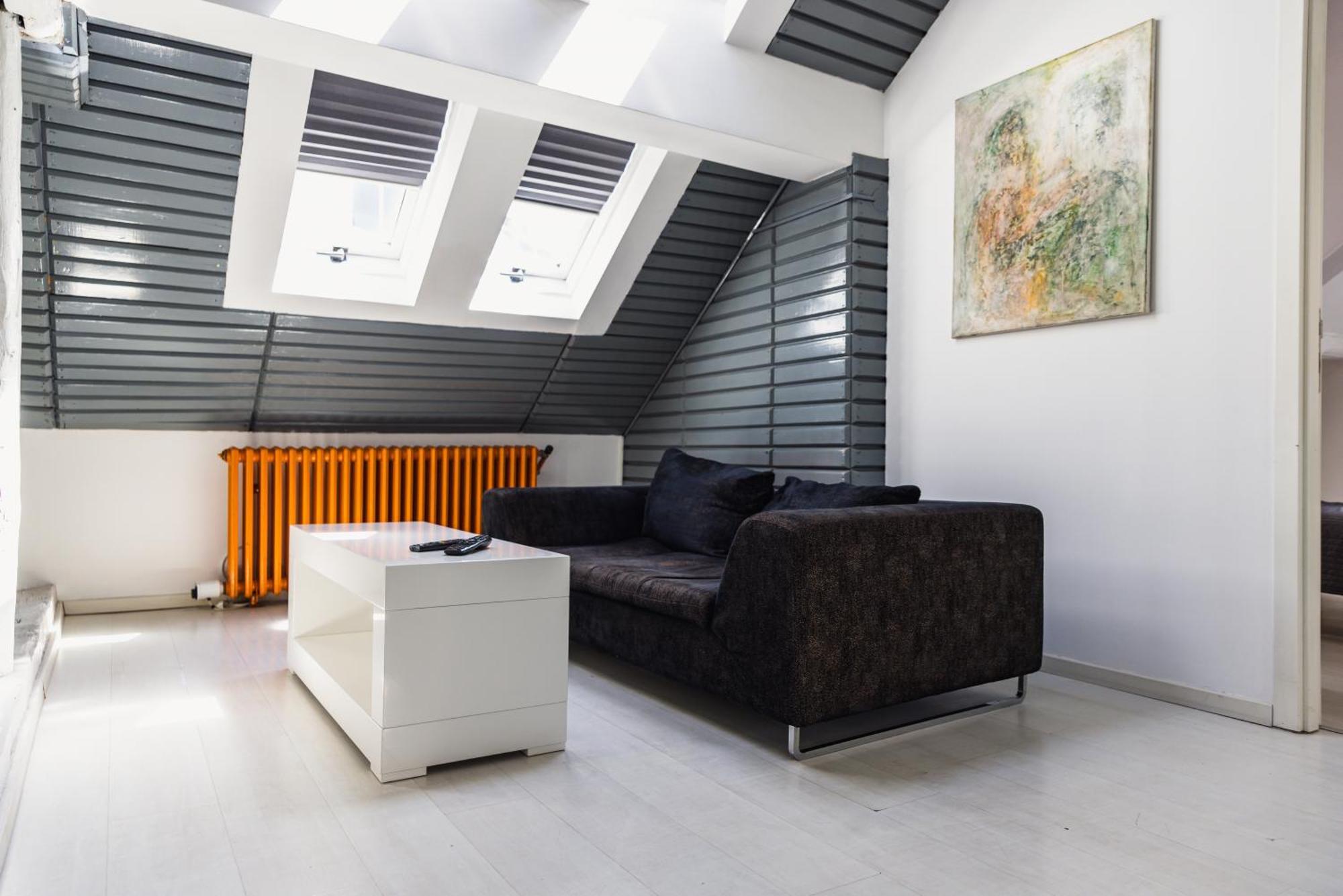 Sat Modern 2-bedroom Loft In Center Apartment Belgrad