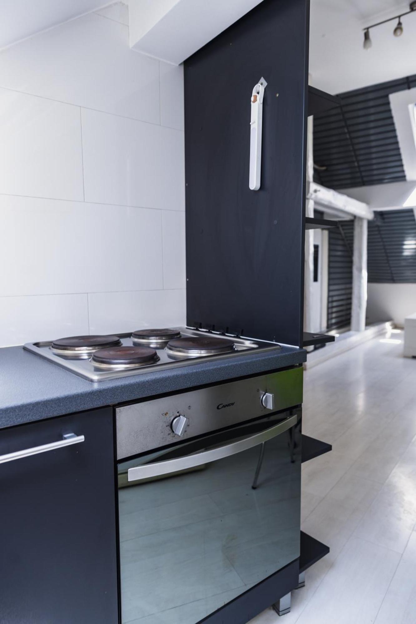 Sat Modern 2-bedroom Loft In Center Belgrad